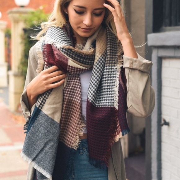 NEW Burgundy + Navy Blanket Scarf - Picture 2 of 5